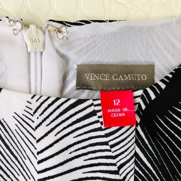 Vince Camuto Abstract Printed Sheath Dress - Picture 6 of 8